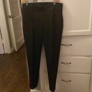 Women’s pull on straight leg slacks.